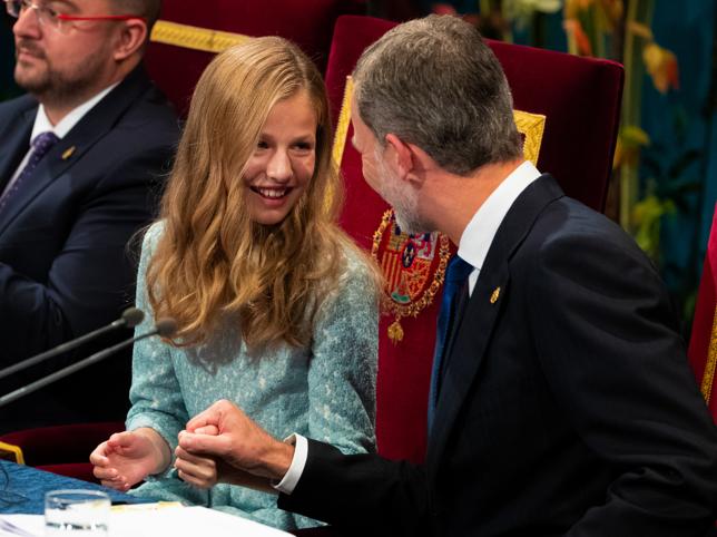 Haga clic en la foto para ver en las imágenes el debut de Leonora en los premios Haga clic en la foto para ver en las imágenes el debut de Leonora en los premios