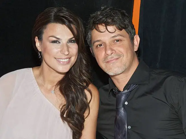 Raquel Perera asegura que su relación con Alejandro Sans tras el divorcio es buena.  Haga clic en la foto para ver las parejas que, como ellos, resultaron ser en 2019.