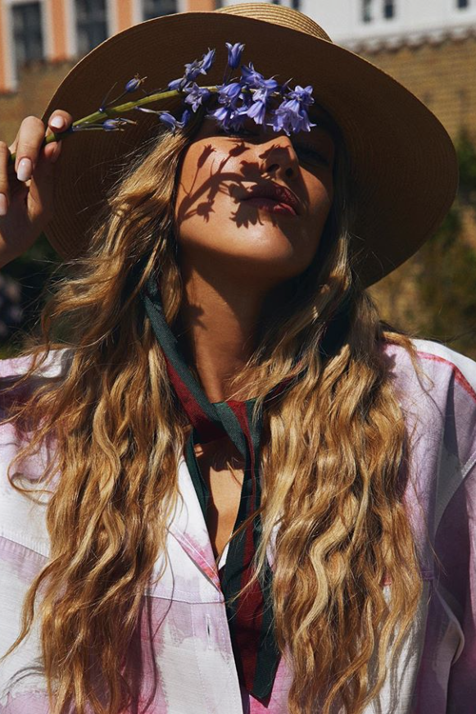 Haga clic en la foto para ver 8 champús para fortalecer el cabello y prevenir la caída del cabello. Haga clic en la foto para ver 8 champús para fortalecer el cabello y prevenir la caída del cabello.