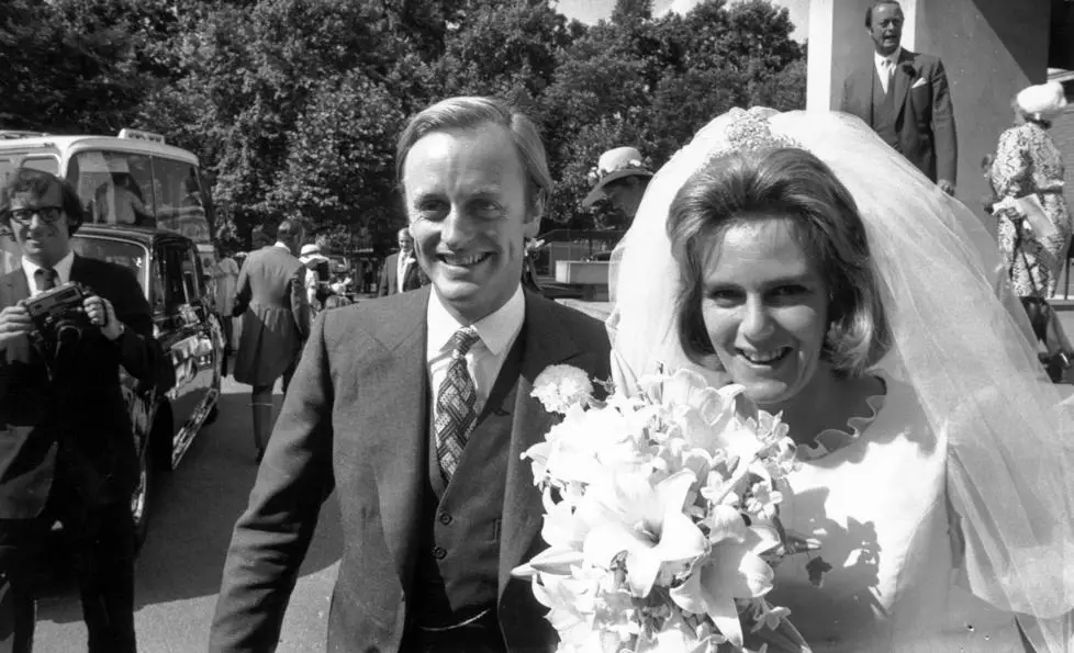 Asi fue la primera boda de Camilla Parker Bowles reina