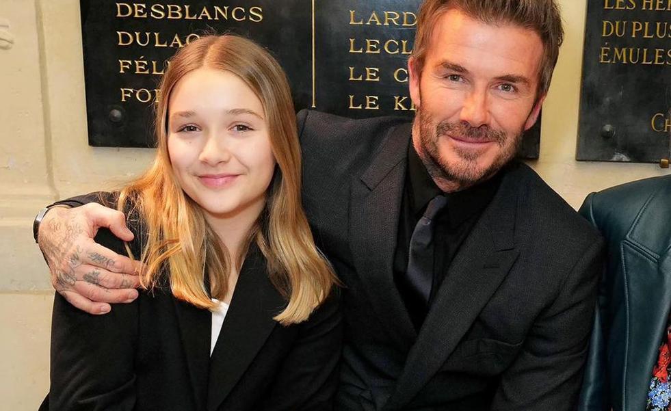 Harper Beckham icono de estilo en la Semana de la