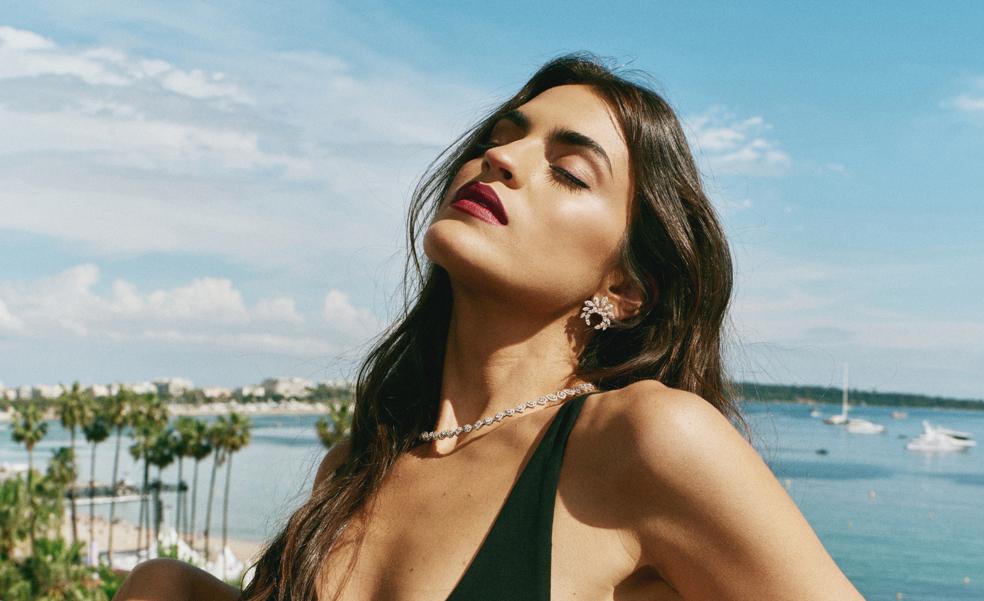 Como usar labios rojos mas gruesos por maquillador favorito famosa