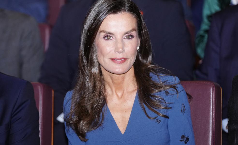 Queen Letizia guarda su vestido favorito para el bot del