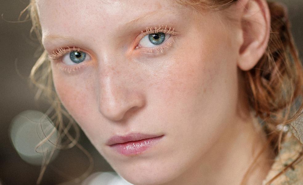 Zara lanza el lapiz perfecto para hacer pecas en la